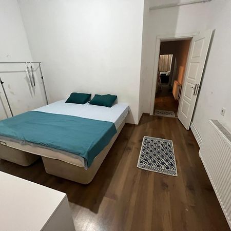 Nobis Cihangir Apartments Istanbul Bagian luar foto